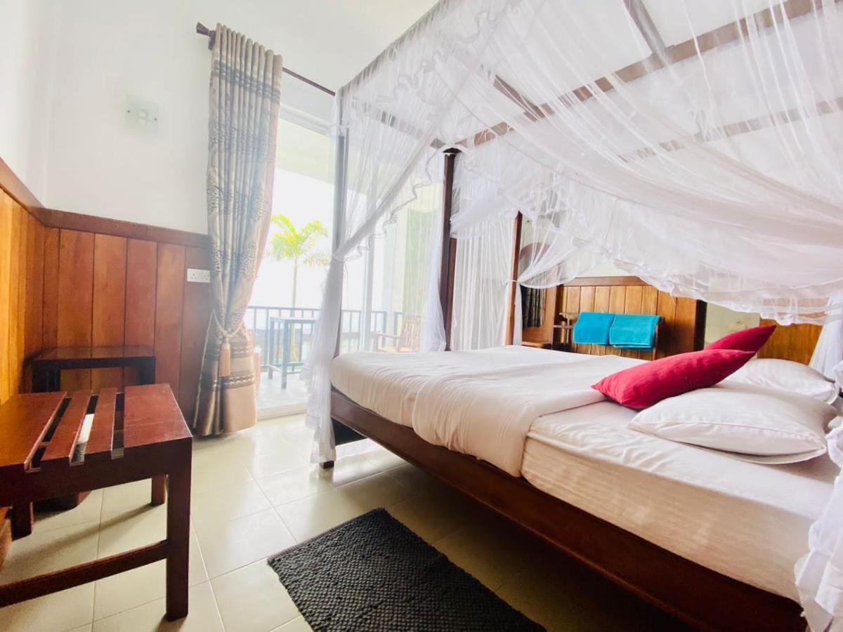 Srilak View Holiday Inn ฮาปูตาเล ภายนอก รูปภาพ